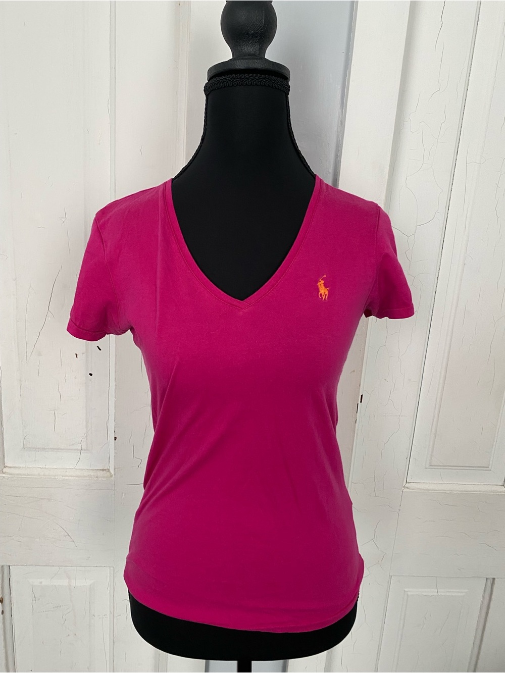 Ralph Lauren Women's V-Neck Tee in Magenta with Yellow Pony